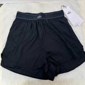 New!! Alo Yoga Black Double Layer Sports Shorts Women's Size M